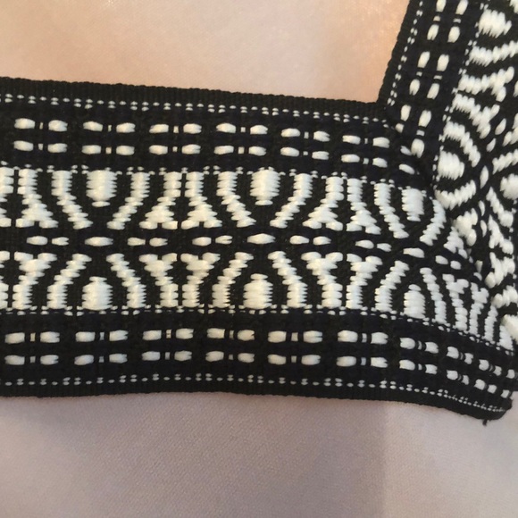 Embroidered tank top - Picture 3 of 3